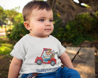 T-shirt de golf personnalisé pour bébé garçon avec un graphique adorable et un message amusant, parfait pour une journée sur les terrains de golf avec votre caddy préféré