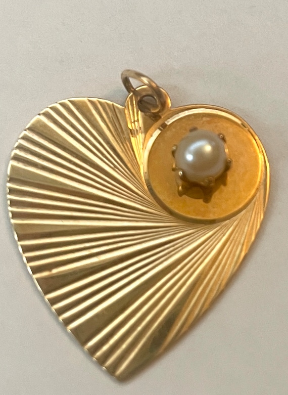 Vintage 14k Gold heart and pearl pendant, 14k Sol… - image 1