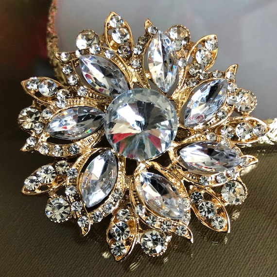 Crystal Rhinestone Round Brooch, White Jewelry, V… - image 1