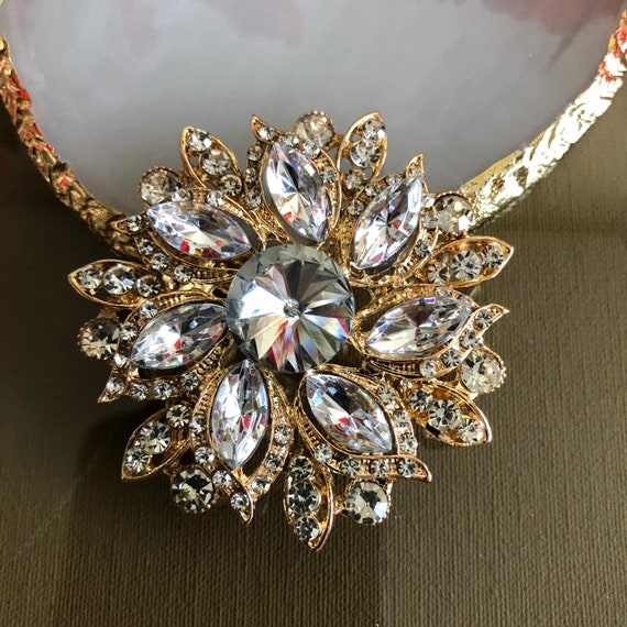 Crystal Rhinestone Round Brooch, White Jewelry, V… - image 5