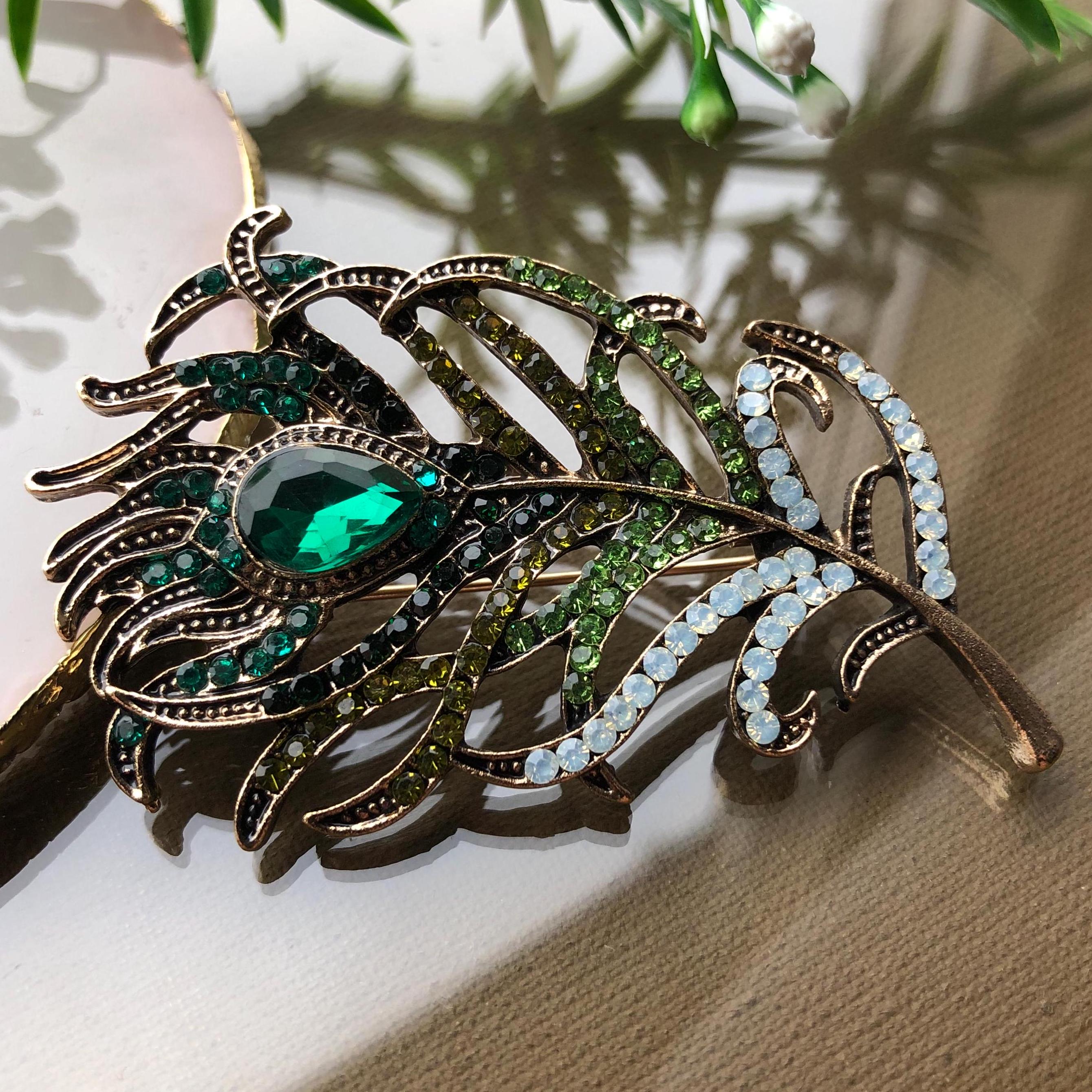 Broches De Pavo Real De Cristal - México