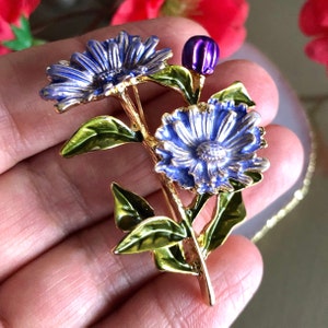 Purple Flower Brooch, Elegant Floral Jewelry Pin, Enamel Flower Brooch Gift, Beautiful Floral Lapel Pin