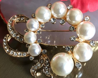 Broche perle blanche, broche perle et cristal, broche de mariée pour bouquet de fleurs, broche perle, bijoux broche perle, style vintage
