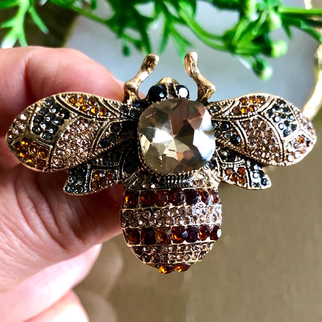 Sparkly Bumble Bee Brooch: Crystal Rhinestone Animal Pin - Etsy