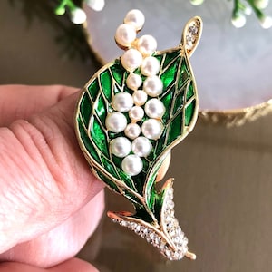 Lily of the valley brooch pin, Floral Brooch, Floral jewelry, flower brooch, Flower pin, Floral jewelry gift