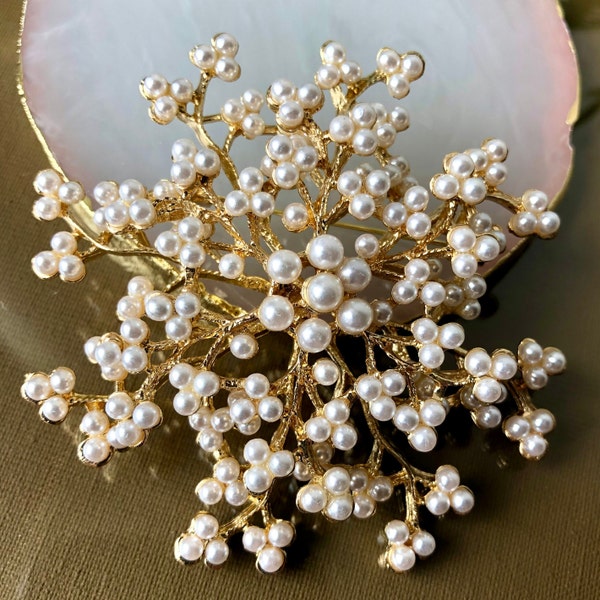 White Pearl Brooch, Large Brooch, Pearl Brooch, Pearl Brooch Jewellery, Vintage Style Jewelry