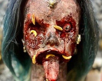 Fake Halloween prop heads