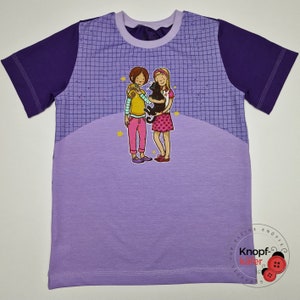 T-shirt with Anna-Lena and Helene from The School of Magical Animals image 1