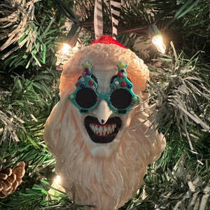 PRÉCOMMANDE Ornement ou figurine clown terrifié