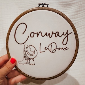 Baby Name Announcement, Western Baby Name Sign, Personalized Name Sign, Newborn Sign for Hospital, Keepsake Hoop, Cowboy Name Sign,