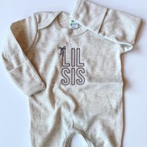 Little Sis Newborn Outfit with Girly Bow Little Sister Announcement for Newborn Girl Coming Home Outfit for Baby Sister Big Sister Outfits