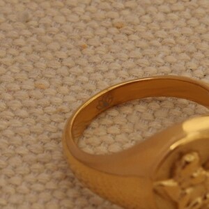 18K Vergoldet Schutzengel Ring, Schutzengel Ring, 18K Vergoldet, Edelstahl, Engel Ring, Minimalistischer Ring Wasserdicht Gold Ring Bild 2