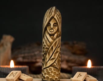 Hand-Carved Eir Wooden Figurine – Norse Goddess Statue for Altar & Shelf Decor, Asatru Home Accent, Scandinavian Totem, Gift for Collector