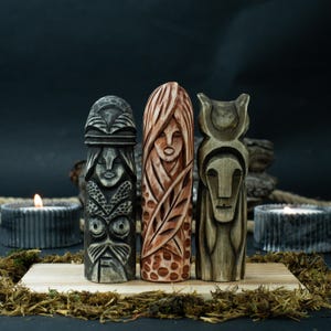 Set of 3 Norse God Figurines – Wooden Viking Statues for Pagan Decor or Gift – Mythological Deities for Altar, Shelf, or Spiritual Space.