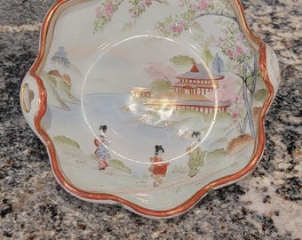 Antique Royal Kaga Nippon Hand Painted Landscape Scalloped Rim Handled Bowl