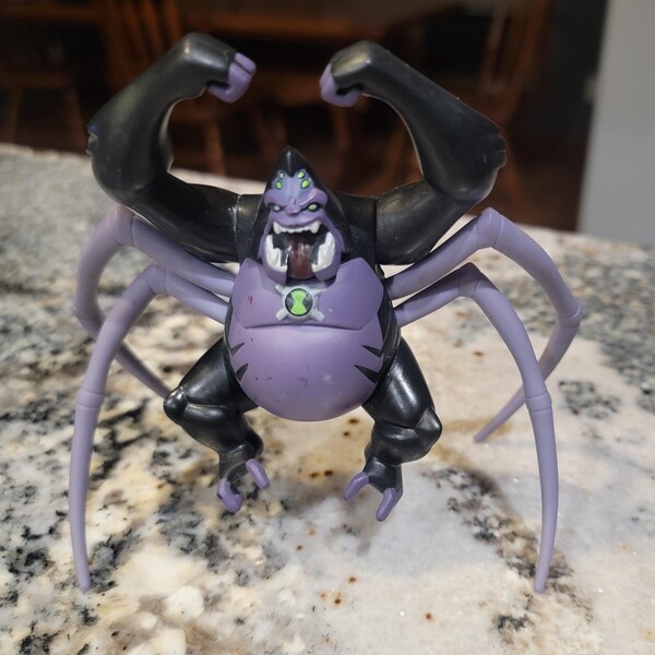 Ben 10 Ultimate Alien Force Spider Monkey 4” Bandai Action Figure
