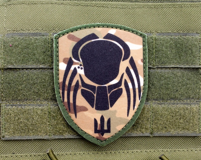 Predator camo hook and loop morale patch