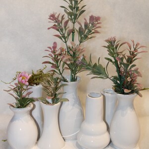 Vase arrangement on base, ceramic, in classic white tone, 18 x 7 x 10.5 cm image 1