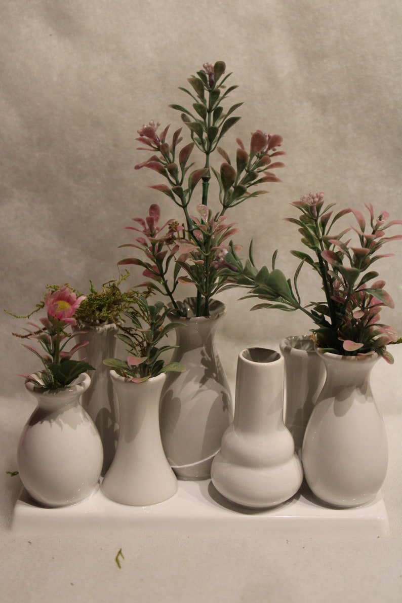 Vase arrangement on base, ceramic, in classic white tone, 18 x 7 x 10.5 cm image 2