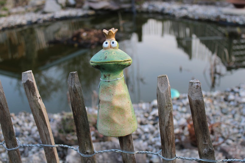 Fence stool Little Frog Prince, fence figure, post stool, ceramic garden figure 18 cm high image 5