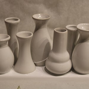 Vase arrangement on base, ceramic, in classic white tone, 18 x 7 x 10.5 cm image 3