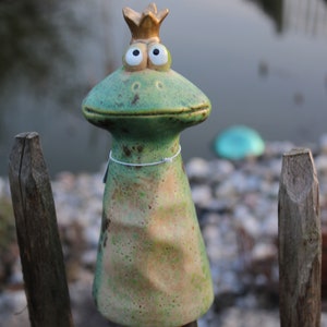 Fence stool Little Frog Prince, fence figure, post stool, ceramic garden figure 18 cm high image 3