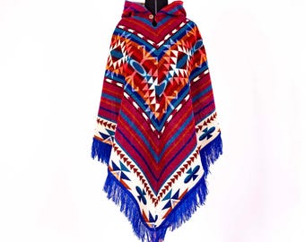 Handmade Alpaca Wool Poncho: Geometric Andean Design