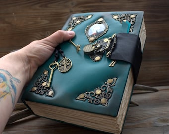 Handmade Leather Grimoire, Blank Witchcraft Journal, Pagan Goddess Gift