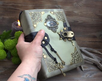 Grimoire en cuir fait main, livre des ombres de sorcellerie, style antique