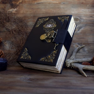 Leather Grimoire Journal, Witchcraft Spell Book, Handbound Book of Shadows