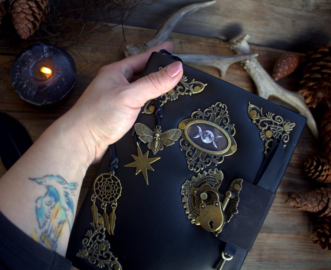 Handmade Leather Book of Shadows, Vintage Grimoire With Lock & Key - Etsy