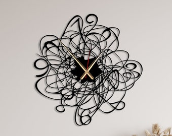 Abstracte metalen wandklok: moderne geometrische kunst, stille beweging