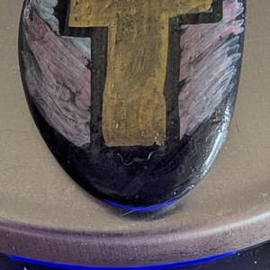 1oz Series - Decorative Hand-Painted Rocks - RockHider.com Cross