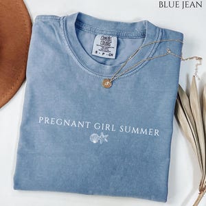 Koszulka letnia dla ciężarnej dziewczyny, koszulka z okazji ujawnienia ciąży, prezent na baby shower, ogłoszenie o ciąży, ujawnienie płci dziecka, koszulka dla mamy na plaży, letnia ciąża