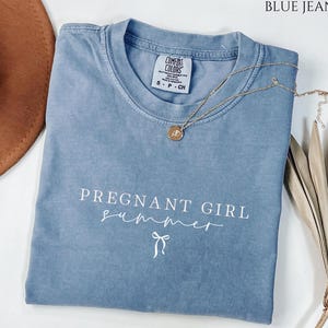 Koszulka letnia dla ciężarnej dziewczyny, koszulka z informacją o ciąży, prezent na baby shower, koszulka z informacją o ciąży, koszulka z informacją o płci, koszulka dla mamy na plaży