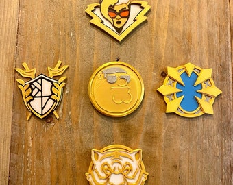 Pack of 5 Fortnight style Chapter 5 Season 1 Boss Society Medallions, Peter Griffin, Oscar, Nisha, Valeria and Montague