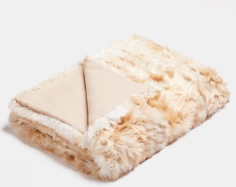 Alpaca fur throw - champagne color fur throw - handmade in Peru, Real Alpaca fur throw blanket, Plush Very Soft throw, Alpaca fur throw