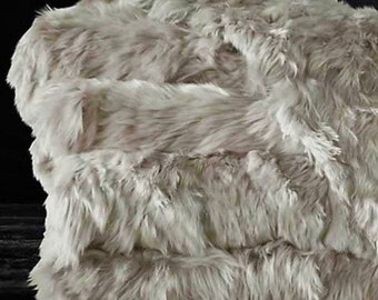 Alpaca fur throw - silver color fur throw - handmade in Peru, Alpaca real fur throw blanket, Plush Very Soft throw, Alpaca fur throw