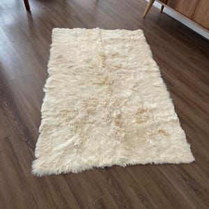 Luxurious Alpaca fur rug - champagne color Real Alpaca rug, Plush Very Soft rug, alpaca fur rug area soft fluffy - fur accents rug room