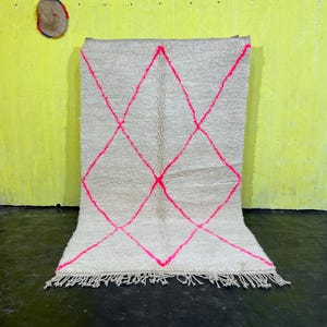 Authentic Moroccan Rug, Moroccan Area rug, Berber Wool rug, Handmade Moroccan rug, Beni Ourain Rug Style, Moroccan Shaggy rug, 5x8 ft