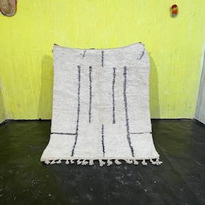 Unique Moroccan Rug, Moroccan Area rug, Berber Wool rug, Authentic Moroccan Rug, Handmade Beni Ourain Rug Style, Moroccan Shaggy rug, 5x8 ft