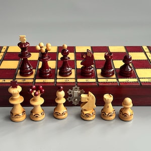 Germany wooden handmade chess set with board 90s vintage in great condition like new