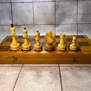 Reproduktion Udssr Tal Schachset mit Gewichten. Made in Ukraine 2024. Große Schachfiguren aus Holz. Tolles Geschenk für Schachliebhaber und Sammler!