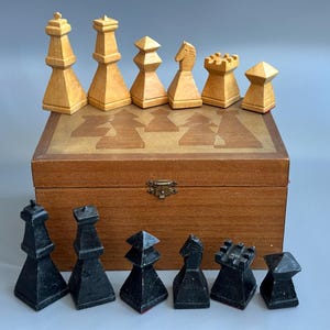 German Handmade chess set vintage 1970s in very good condition with Original chess box Wood chess pieces Vintage chess Geometric chess set