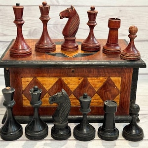 USSR chess set BFll in very good condition with weights 30s vintage. Large and heavy chess pieces. All is original.