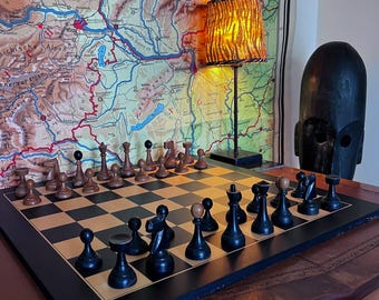 Antique or Vintage Staunton Chess Set 1940&#39;s Chess Set form West German chessmen Wood chess pieces with box Antique chess set King 8 cm