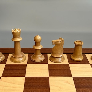 Plastic Bulgarian olympiad chess set 70-80s vintage in good condition