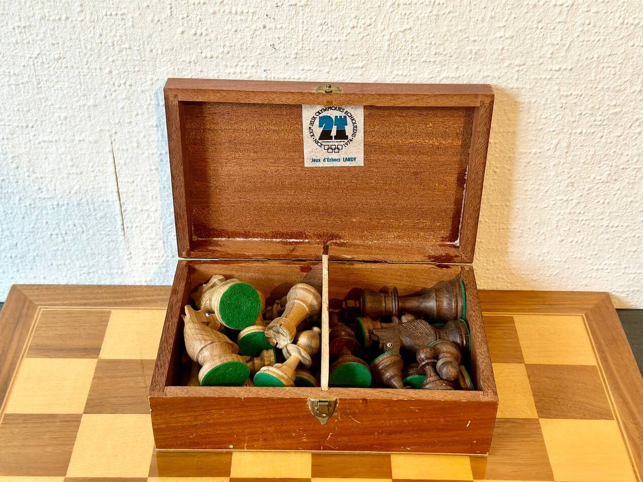 Pièce d'échecs staunton - France