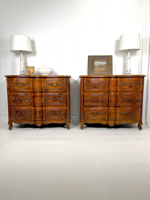 Pair of French Style Bombe Commode, Theodore Alexander, Dressers with 3 Drawers