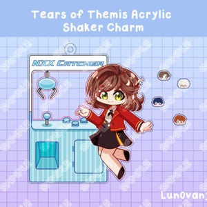 Puede incluir: Un charm de agitador acrílico colorido con un personaje de dibujos animados con una chaqueta roja y una falda azul. El personaje está de pie frente a una máquina de garras azul y blanca con el texto "NXX CATCHER". También hay pequeñas cabezas de dibujos animados de otros personajes alrededor del personaje principal.